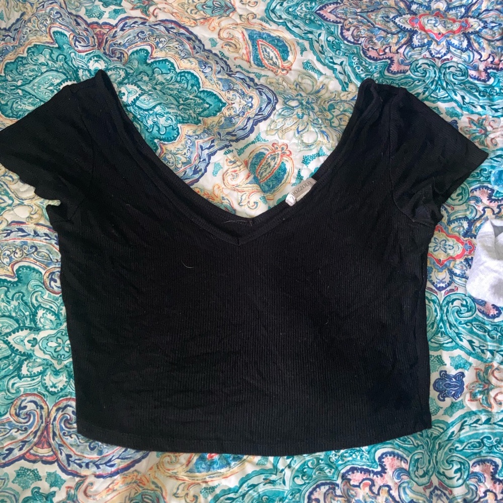 Scoop neck